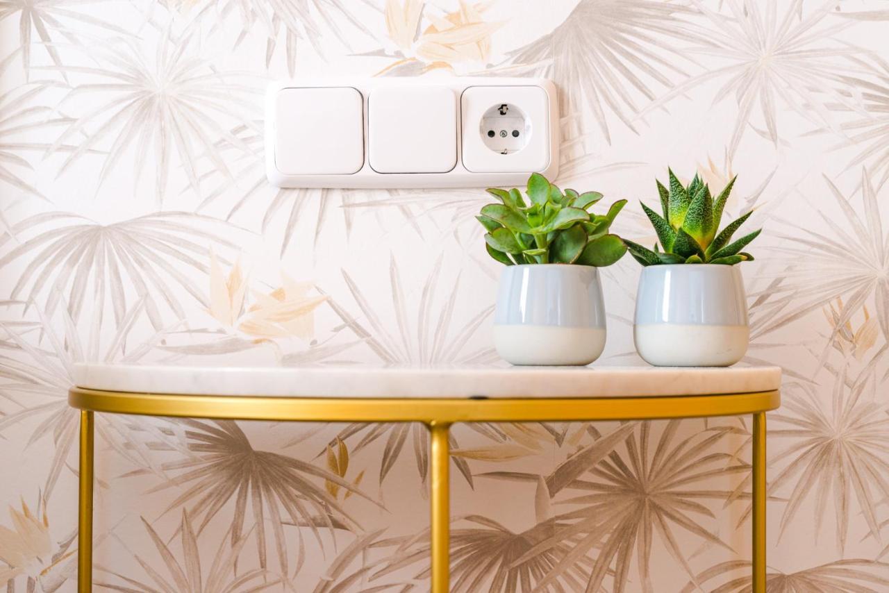 Apartamentos Con Encanto En El Centro De Granada Bagian luar foto