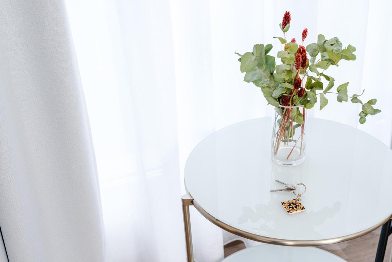 Apartamentos Con Encanto En El Centro De Granada Bagian luar foto